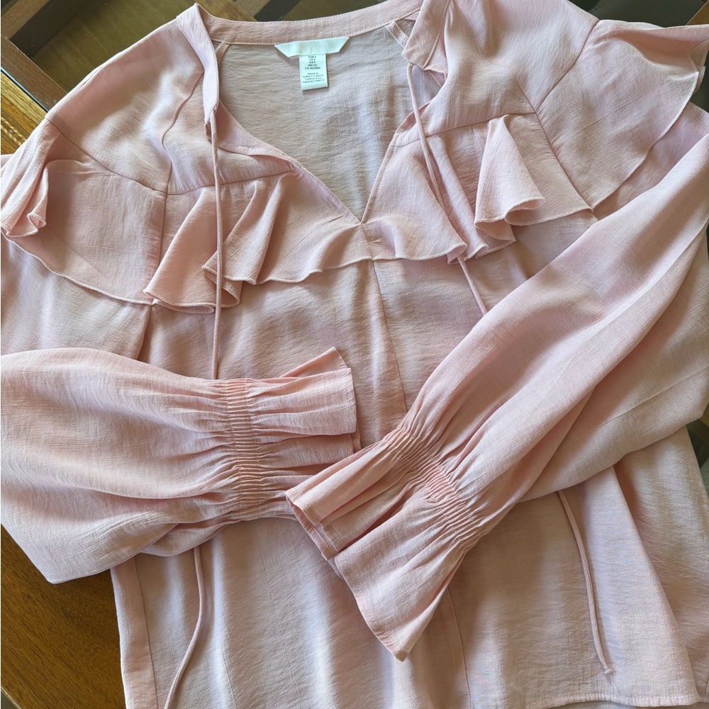 H&M Soft Pink Ruffle Blouse - Picture 3 of 5